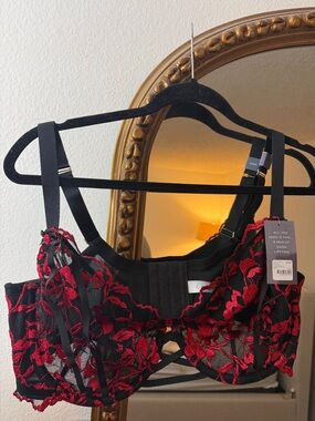 Cacique Black and Red Floral Lace Underwire Bra